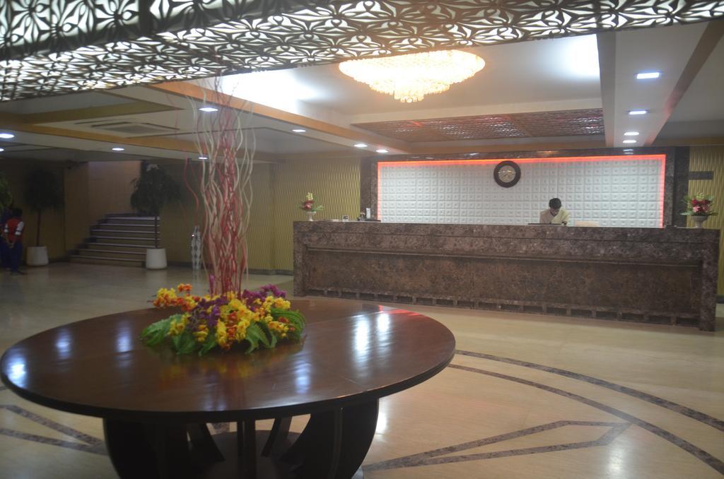 Hotel Patliputra Exotica Patna  Buitenkant foto