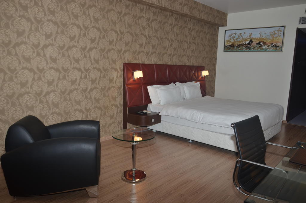 Hotel Patliputra Exotica Patna  Kamer foto