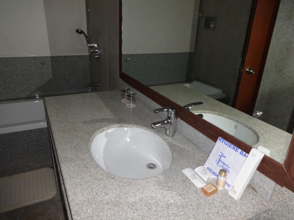 Hotel Patliputra Exotica Patna  Buitenkant foto