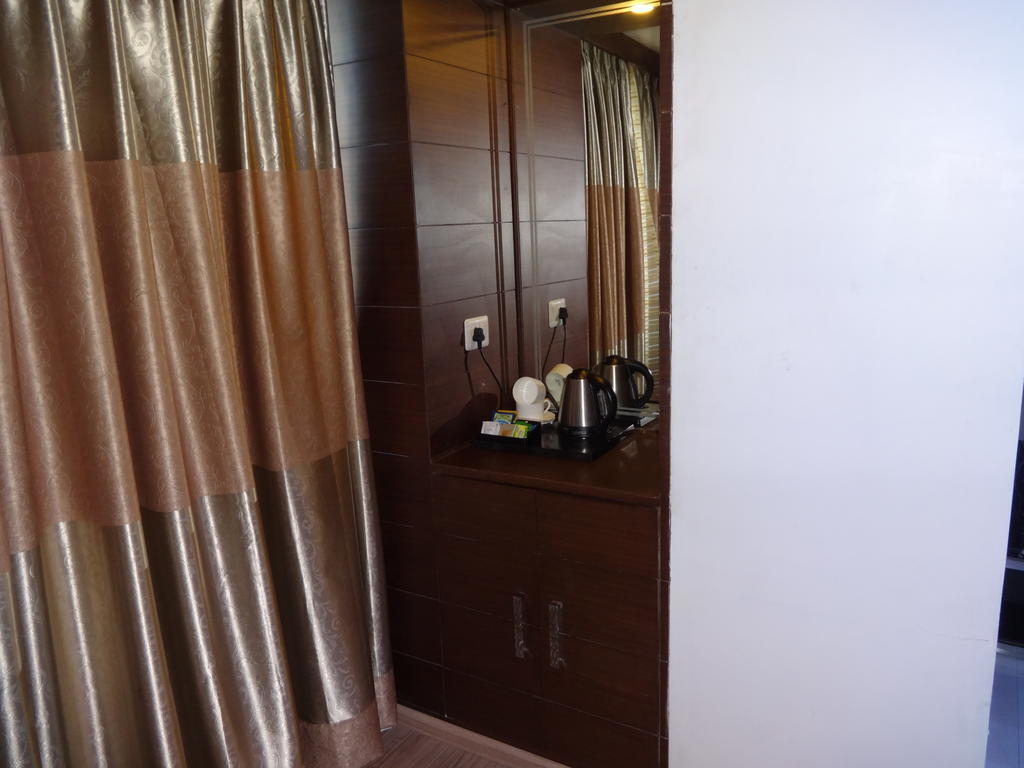 Hotel Patliputra Exotica Patna  Buitenkant foto