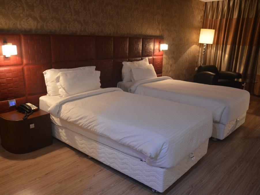 Hotel Patliputra Exotica Patna  Buitenkant foto